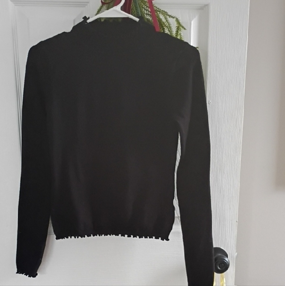 The Workshop Clothing Black Top With Lattice edges